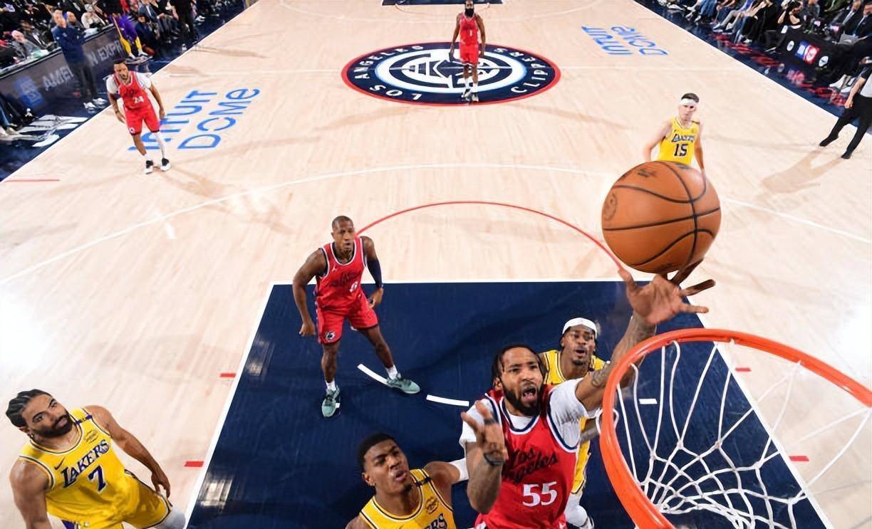 九游官方网站-快船核心球员伤退,球队未来走势成疑,文化科技.-九游官方网站