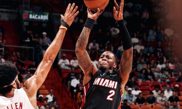 九游正版入口-包含热火不断突破!,西亚卡姆连续七场比赛得分超过重要助攻赛场气氛高涨的词条-九游正版入口