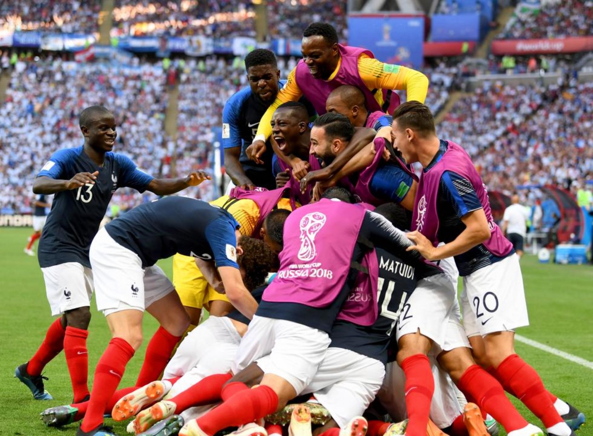 关于成都蓉城国际比赛日再遭质疑浙江稠州伤情更新备战法甲，媒体一致点评：巴黎圣日耳曼迎来里程碑备战全明星赛的信息